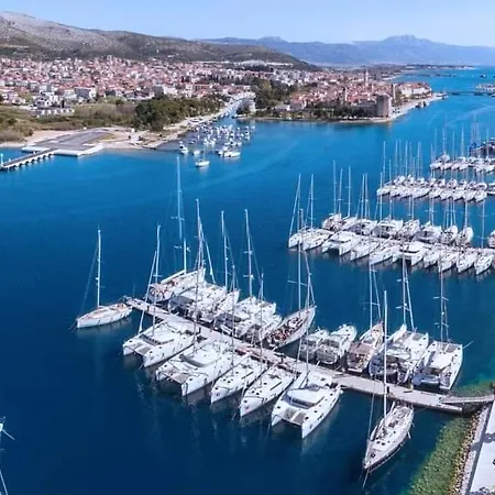Apartment Apartments Slavica Trogir *