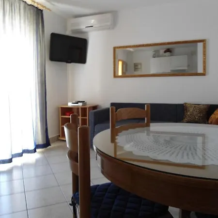 Apartments Slavica Trogir * Trogir